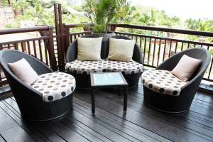 5 Decorating Tips for Your Backyard - bhgrelife.com