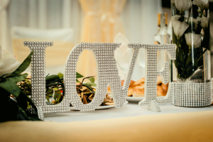 Planning an Affordable Wedding (So You Can Buy Your First Home) - bhgrelife.com