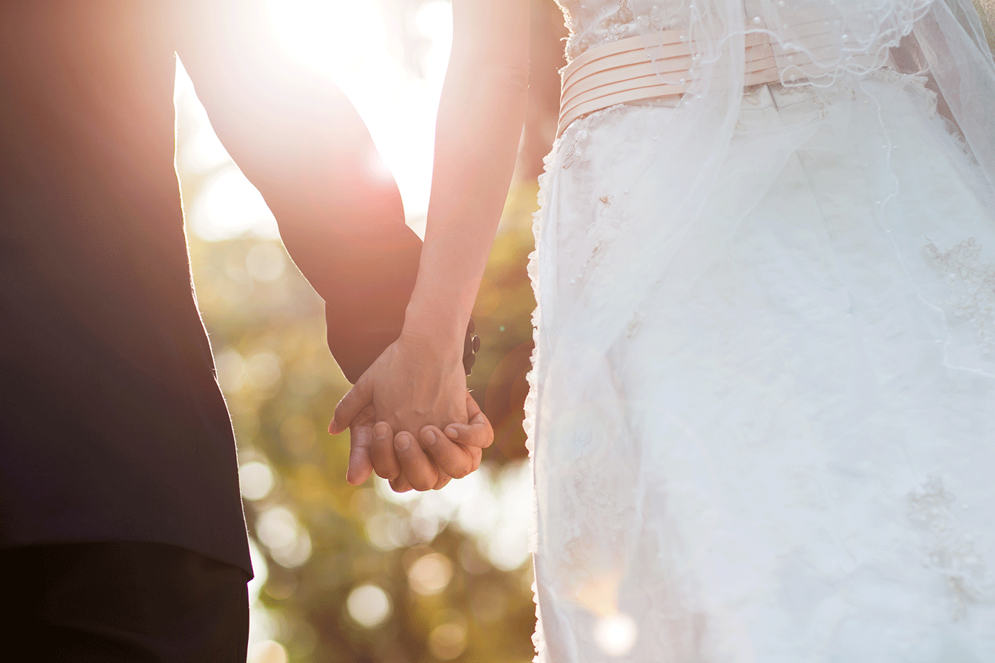 Planning an Affordable Wedding (So You Can Buy Your First Home) - bhgrelife.com