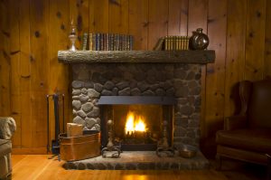 Bhgrelife.com - 10 Ideas on How to Decorate an Inviting Mantel