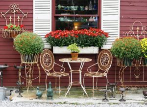 bhgrelife.com - Cozy and Colorful Home Decorations for Fall