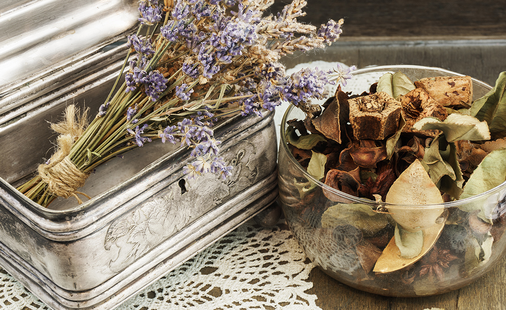 Potpourri: Fall Décor's Secret Weapon