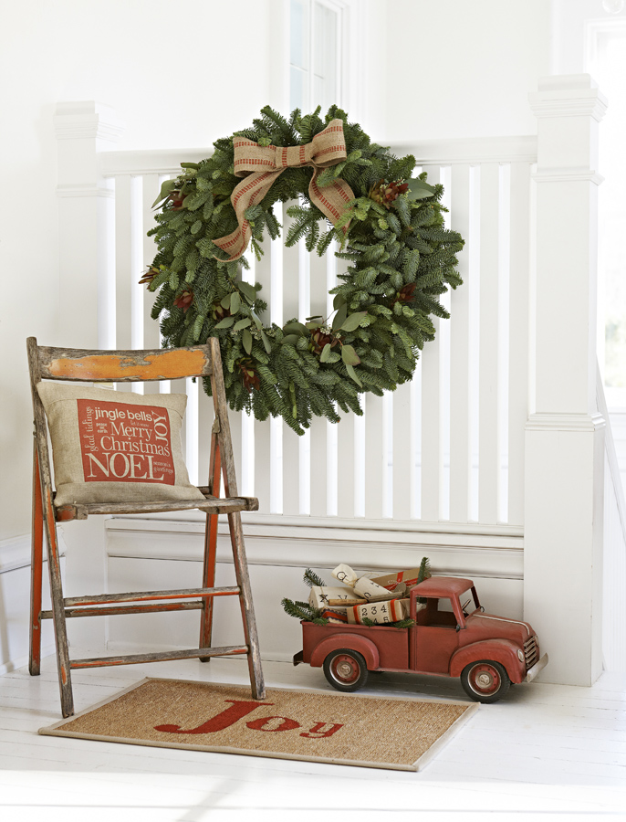 Red-and-tan color scheme