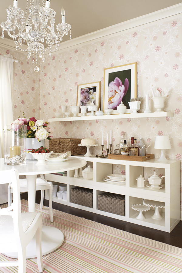 Stay functional in the dining room