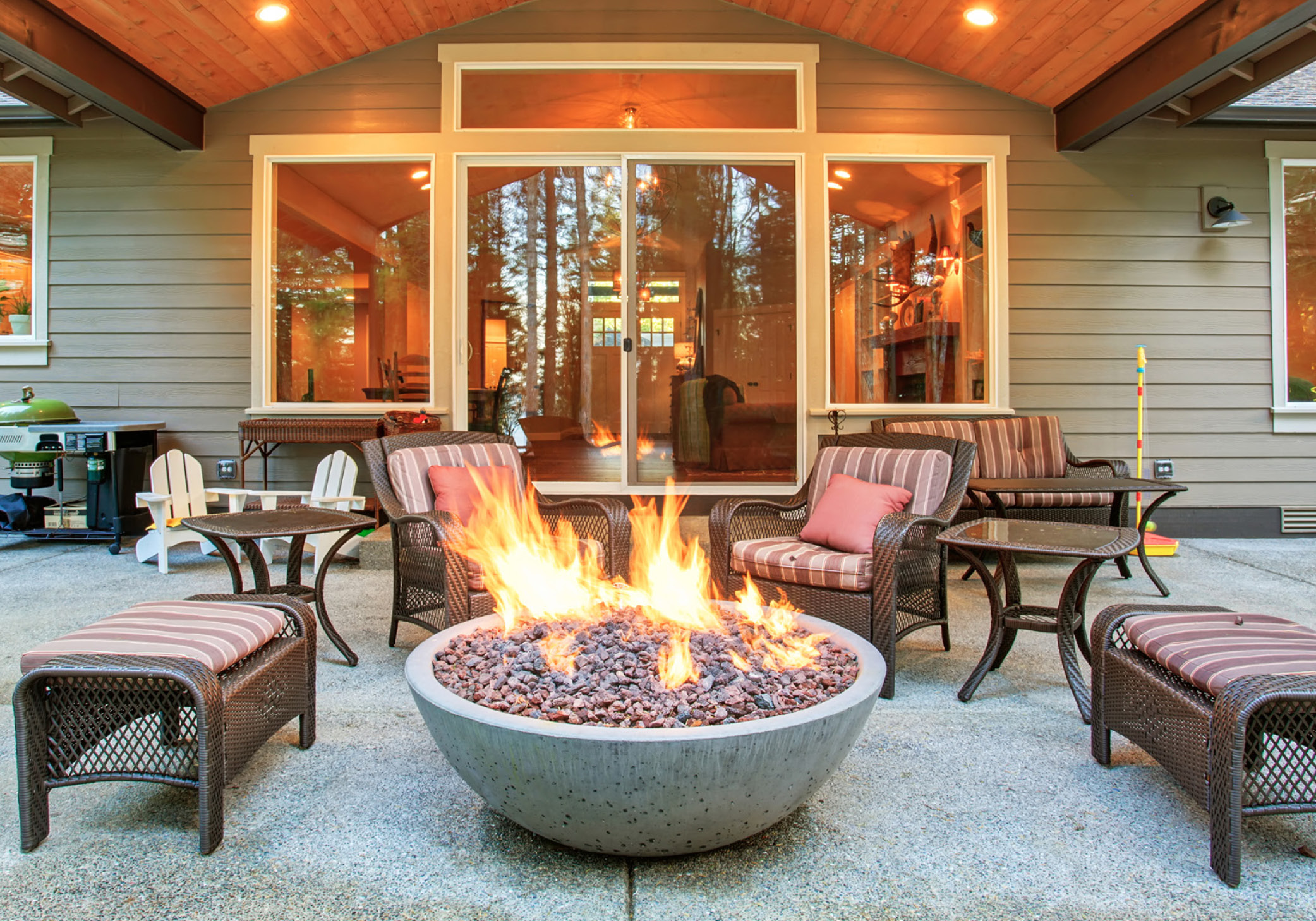 outdoor firepit