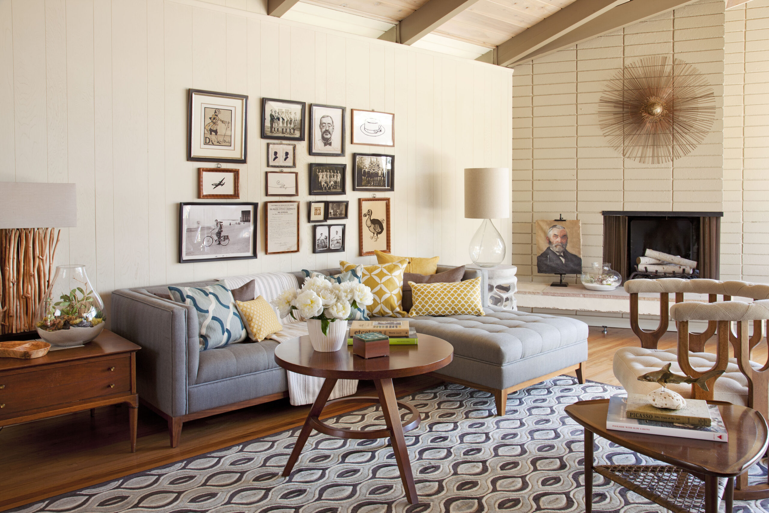 mid century vintage decor