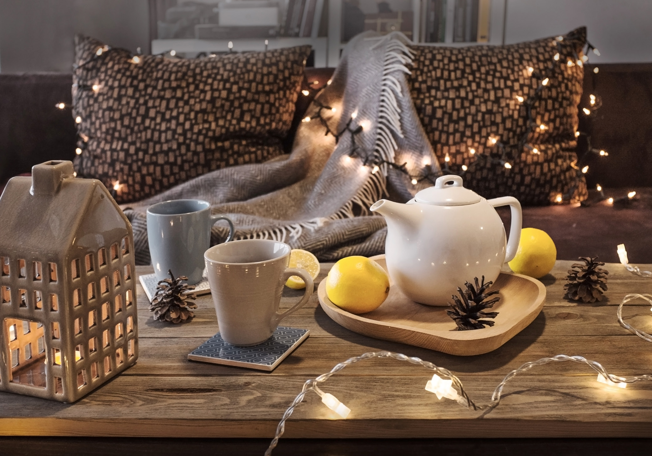 teapot and light strip